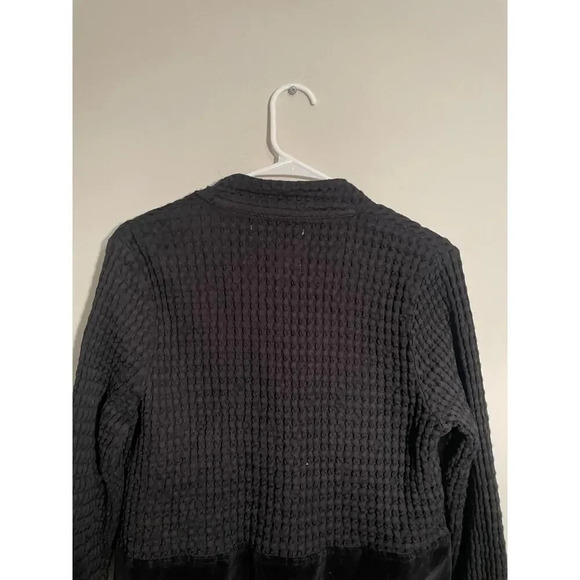 Mod-o-doc Black Waffle Knit and Velvet Casual Lightweight Jacket - Picture 7 of 10